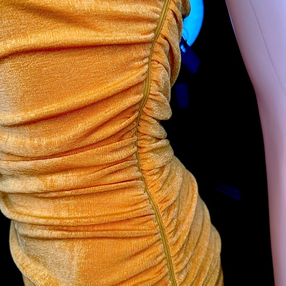 Dress - Picture 6 of 9